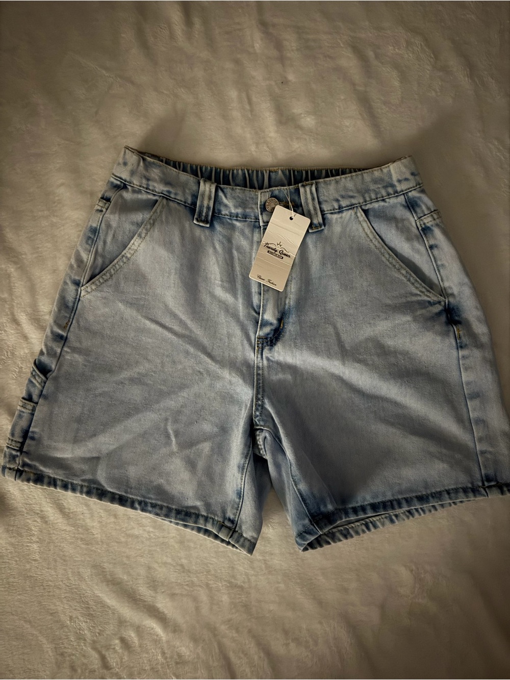 Light Wash Denim Utility Jean Shorts - Women's Casual Summer Staple - NWT